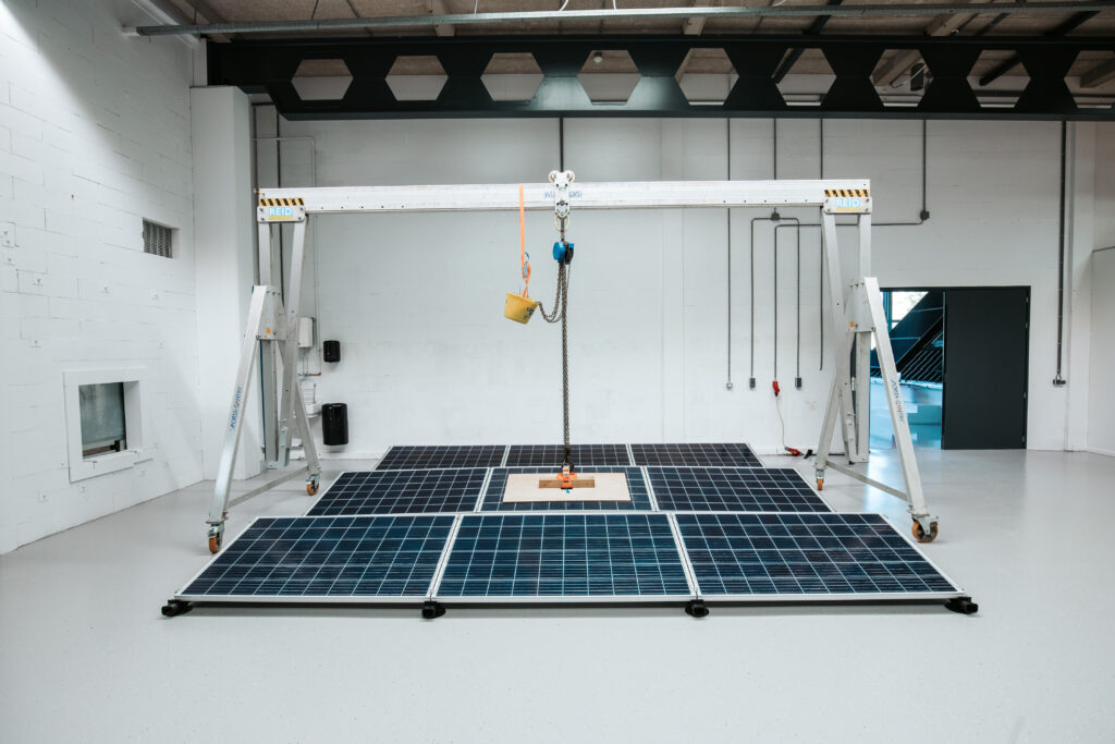 Enstall solar mounting system testing in wind tunnel